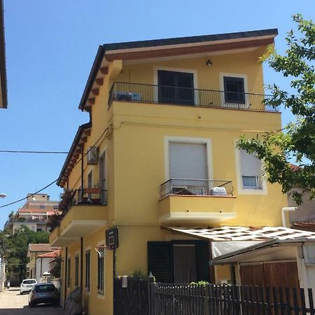 Casa Vacanze “Sale Di Mare” Пескара Екстер'єр фото
